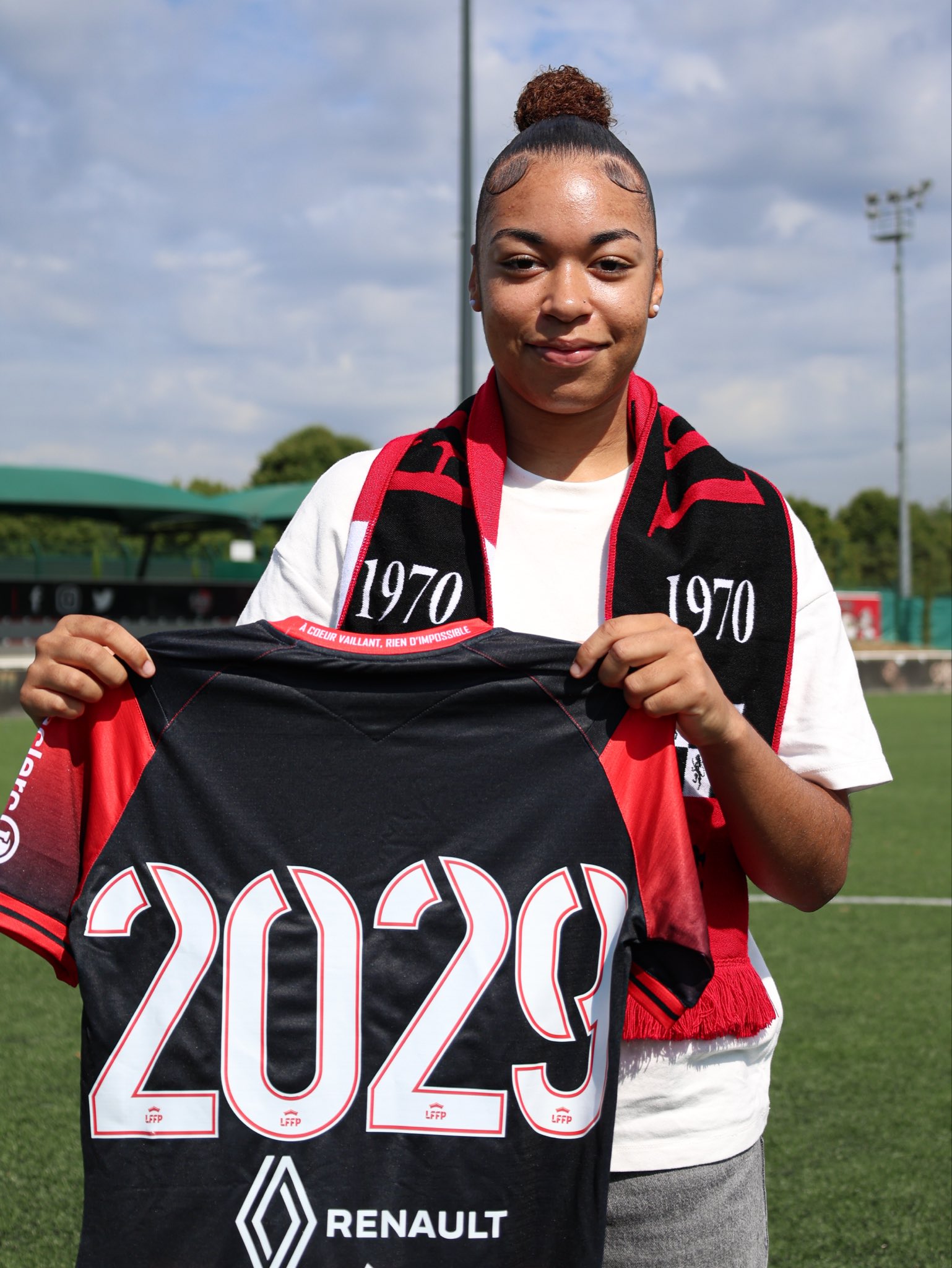 FC Fleury : Naomi Ekwalla Essaka signe son premier contrat pro