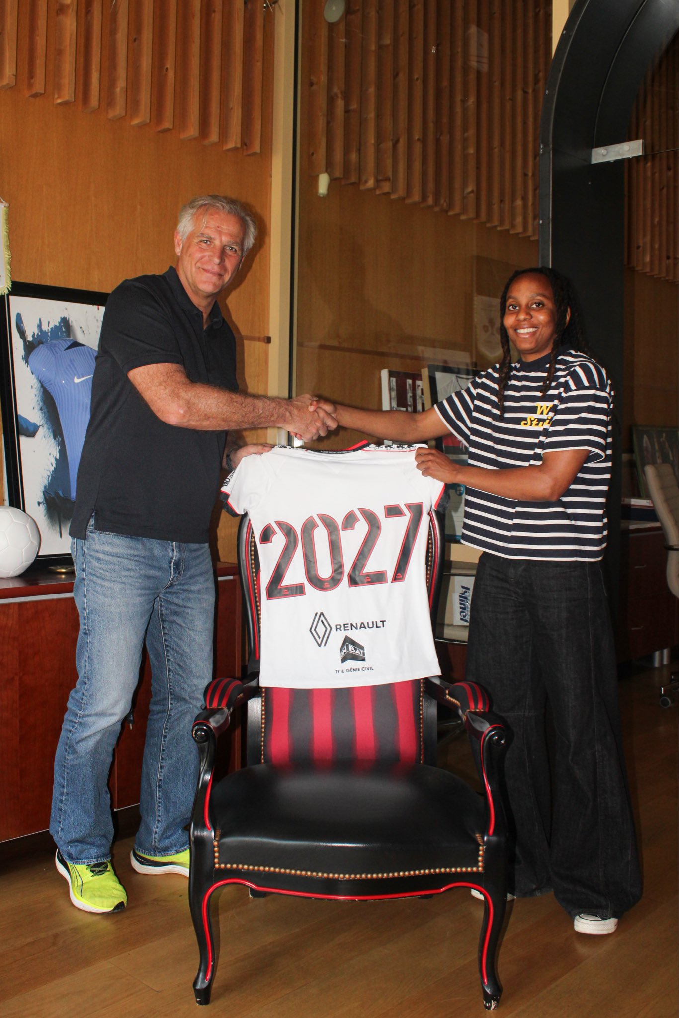Emelyne Laurent prolonge son aventure avec le FC Fleury 91