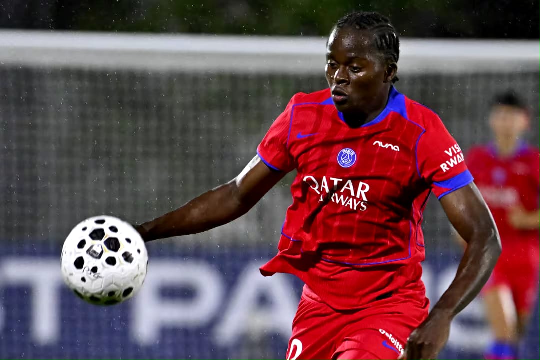 Première Ligue Arkema : Le PSG domine le RC Strasbourg.