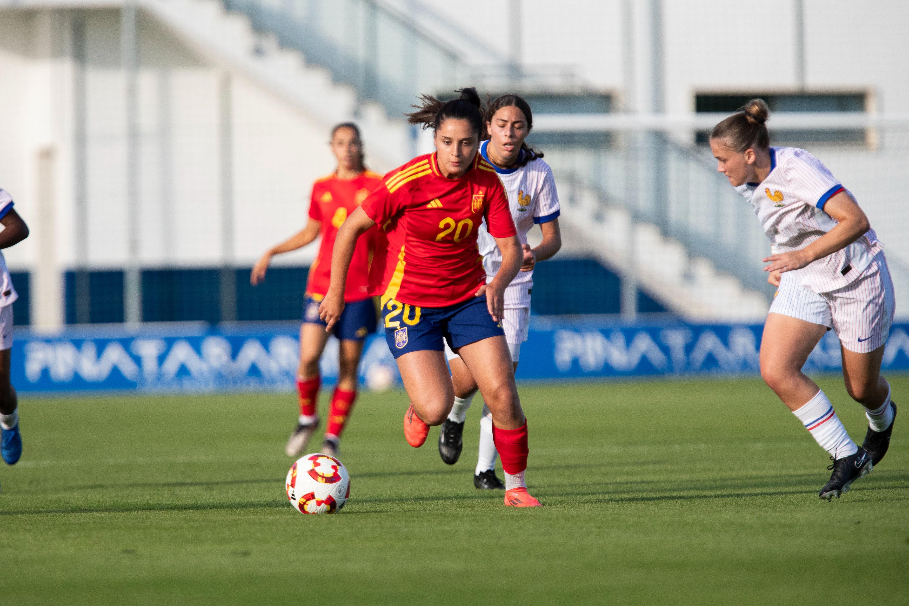 Équipe de France féminine : Les U19 tiennent tête à l'Espagne