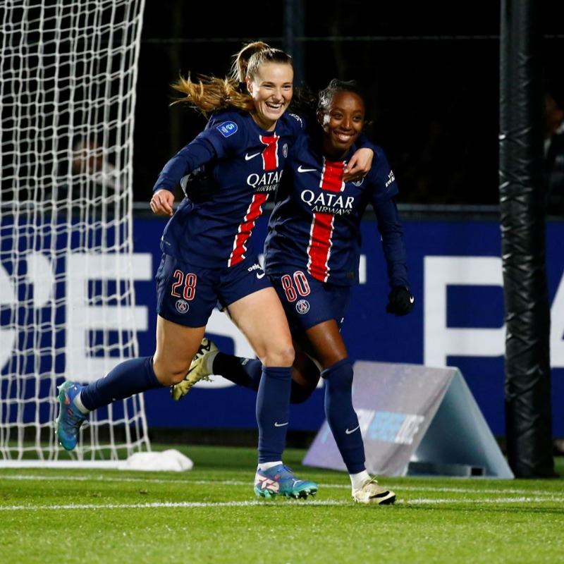 Marie-Antoinette Katoto s'exprime sur la situation au PSG (F).