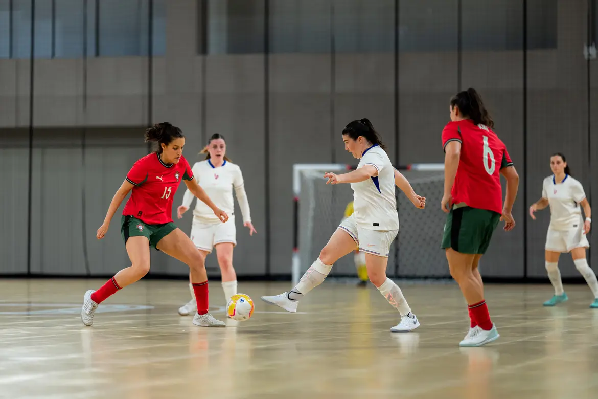FUTSAL (F) : LES BLEUES DÉBORDÉES PAR LE PORTUGAL