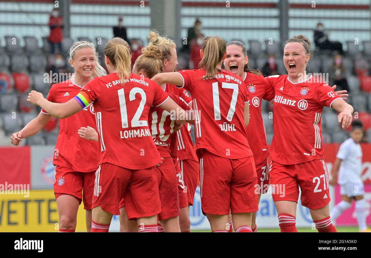 Bundesliga (F): Le Bayern Münich en taille patron devant Wolfsburg.